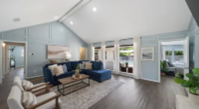 Family Dream Home, Arcade fun!, Huge Pool! 5 bedrooms, 3 baths