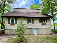 Peaceful 3-Bedroom 1 1/2 Bath Cabin on a Serene, Secluded Lake
