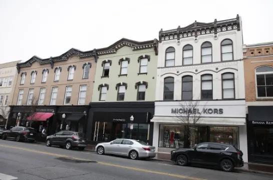 Fabulous Location, Wonderful Accommodations, Walk to Everything!!