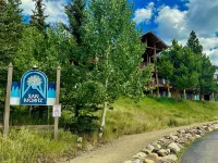 Ski in Ski Out Above Base Area with Free Condo Shuttle, Beautiful Condo!