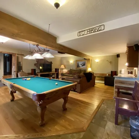 Your family wants to relax in the mountains from the deck @ Montaña Azul, Mt CB!