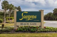Gated community, private beach access, renovated condo!!