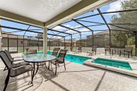 5 BR with pool! By shopping, restaurants, Disneyworld, & Universal Studios!