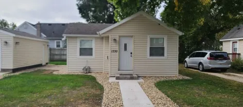 Newly remodeled "Beach" Themed home that is close to downtown and Mayo Clinic.