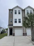 3 BR 3.5 BA: Sleeps 6 near Carolina Beach and State Park
