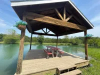 Waterfront Retreat -- plenty of privacy