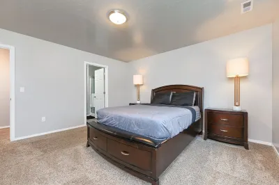 Comfortable 3 bed 2 bath home in Nampa - Sleeps 6 Hotel in zona College of Western Idaho