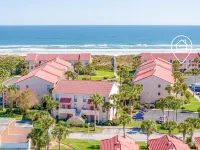 OCEANFRONT 2 bed/2.5 bath Townhouse! Pool & Tennis