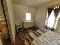 The Olde Salt Springs Cabin