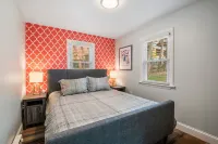 🌈 Bright and Charming Single-Family Home at Baxter Lake - 🐶 Dog Friendly 🧣 Hotels in Strafford County