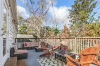 Lively and Vibrant Tallahassee Home - FSU - Capitol Hotels near Lake Ella Park