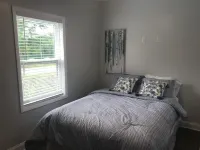 Modern Downtown Lake Geneva Charm Sleeps 8 - 3-Star