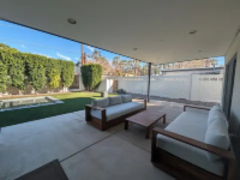 Large Modern 4 Bed in Arcadia w/ Pool & HT - 10min from old town Scottsdale
