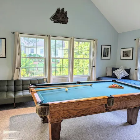 IN TOWN LEWES- NEAR WALKING/BIKING TRAILS /QUIET NEIGHBORHOOD /LINENS INCLUDED
