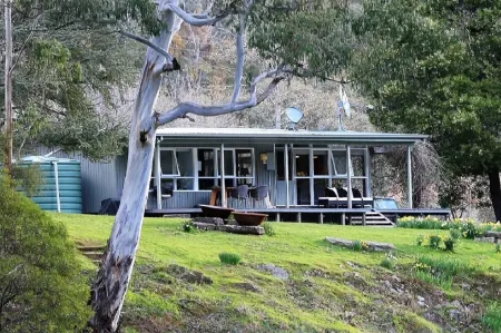 Riverside House on the beautiful Howqua River