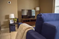 Beach Getaway-2 Bed/1 Bath - GREAT LOCATION Hotels in Eagle Pass