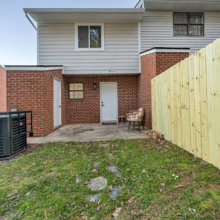 Serene Oakwood Townhouse