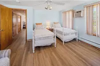 Original Cape set between the Beach and the Bay