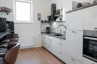 140 qm Eisenach Stadtzentrum mit 4 Schlafzimmern, 2 Bäder, Großes Wohn/esszimmer