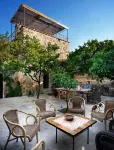 Historic 1700 Villa in village near sea. Pool gardens WiFi A/C Solar P. - Wifi