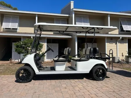 Condo in the Heart of Sandestin with Golf Cart