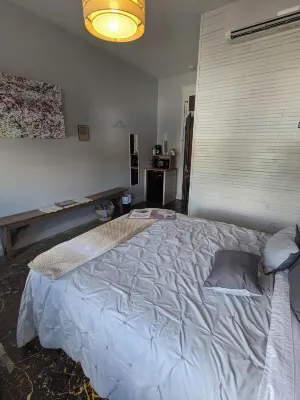 The Artists Suites, Jackson Pollock Suite