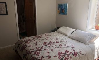Beautiful private 2 bedrooms/1 bathroom near campus