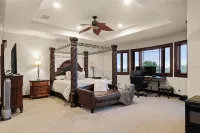 Luxurious Waterfront Mansion! Minutes to the Beach!