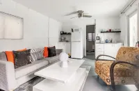 Pool House in The Center of Wilton Manors