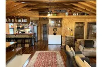 Hickory House on Lake Tawakoni