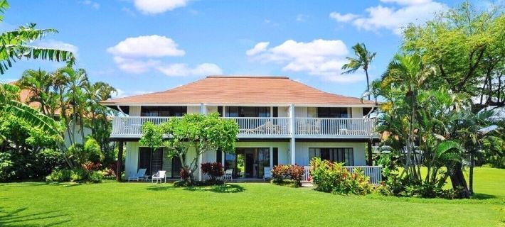 Luxury Ground Floor Condo Just 50 Yards From The Beach! Hotels in Koloa