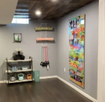 Executive Brown Deer Home with 4 Bedrooms 6 Beds 2.5 Baths Big Screen Media Room Hotels in Brown Deer