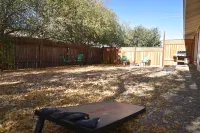 Route 66 Western Retreat- Grand Canyon Train Depot- Pet Friendly! Addicted to Route 66附近的飯店