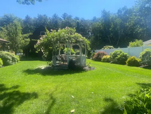 Enchanting, romantic and fun river getaway