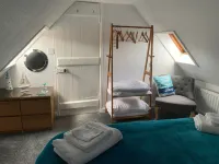 Charming fishermans cottage within minutes of beach and harbour