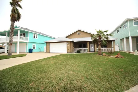 Welcome to Casa del Mar! Less than a mile away from beach! Отели рядом с достопримечательностью «Fly It Port ' A»