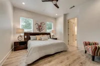 Luxury Lake House w/2 story dock, boat lift, & private heated pool!