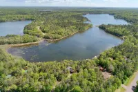 Beautiful Cedar Chalet Lake Cabin on Middle Lake!!!