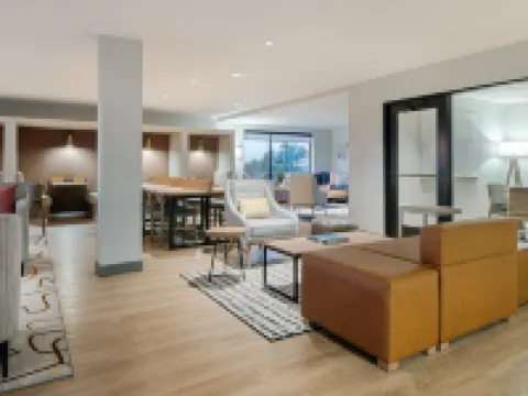 Atwell 套房堪薩斯城機場 IHG 梅酒店