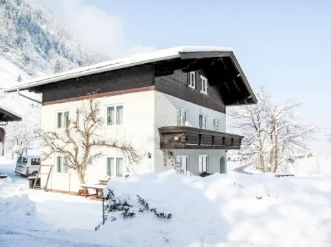 Bergfried 大格洛克納山道旁富施酒店