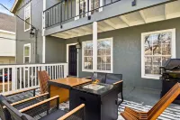 Heart of Tarrytown: Austin Retreat near DT and UT