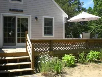 Bright, spacious, private beach home. Big backyard, firepit, deck. Family fave!