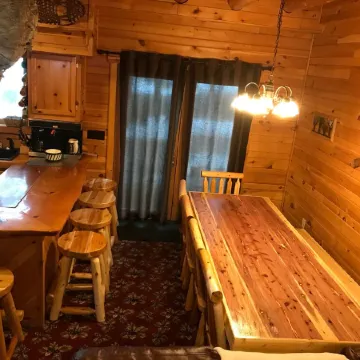 Lodge on Au Train River a few blks from Lk Superior  15 min from Munising