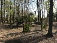 Lux Cabin w/ hot tub, playground, game room, bb court,walking trail, resort pool