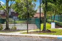 Clean Cozy 2 Bedroom Condo Nestled Near All Things Birmingham 280 Area