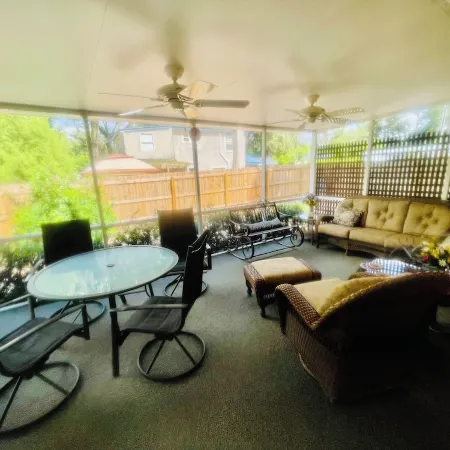 Holly's Hideaway Mt Dora Charming 2/2 in Historic District