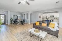 Spacious 4-bedroom house with Pool, Fun BackYard & Amazing Game Room