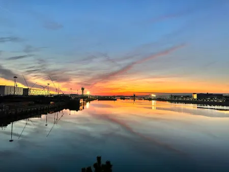 Restia Incheon Bay Hotel Отели рядом с достопримечательностью «National Institute of Biological Resources»