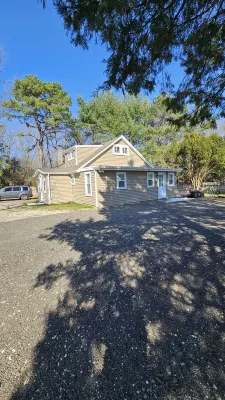 Charming and cozy 2-bed home in Evesham with everything needed for your stay.