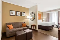 Comfort Suites Panama City Near Tyndall AFB Hotels in Callaway